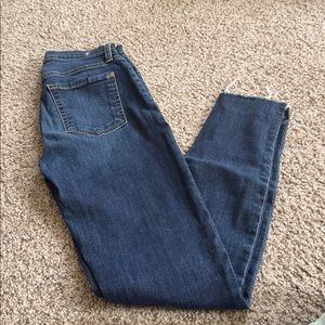 7FAM Ankle Gwenevere Step Hem Jeans